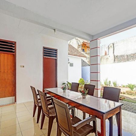 Hotel Oyo 90344 Wijayanti Banyuwangi  Exteriér fotografie