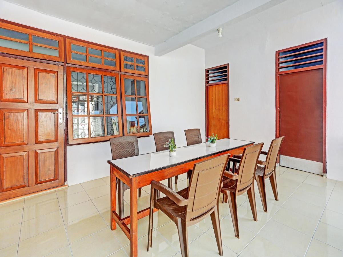 Hotel Oyo 90344 Wijayanti Banyuwangi  Exteriér fotografie