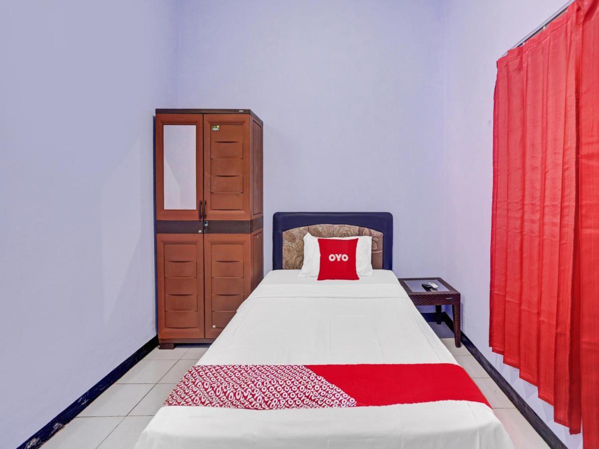 Hotel Oyo 90344 Wijayanti Banyuwangi  Exteriér fotografie