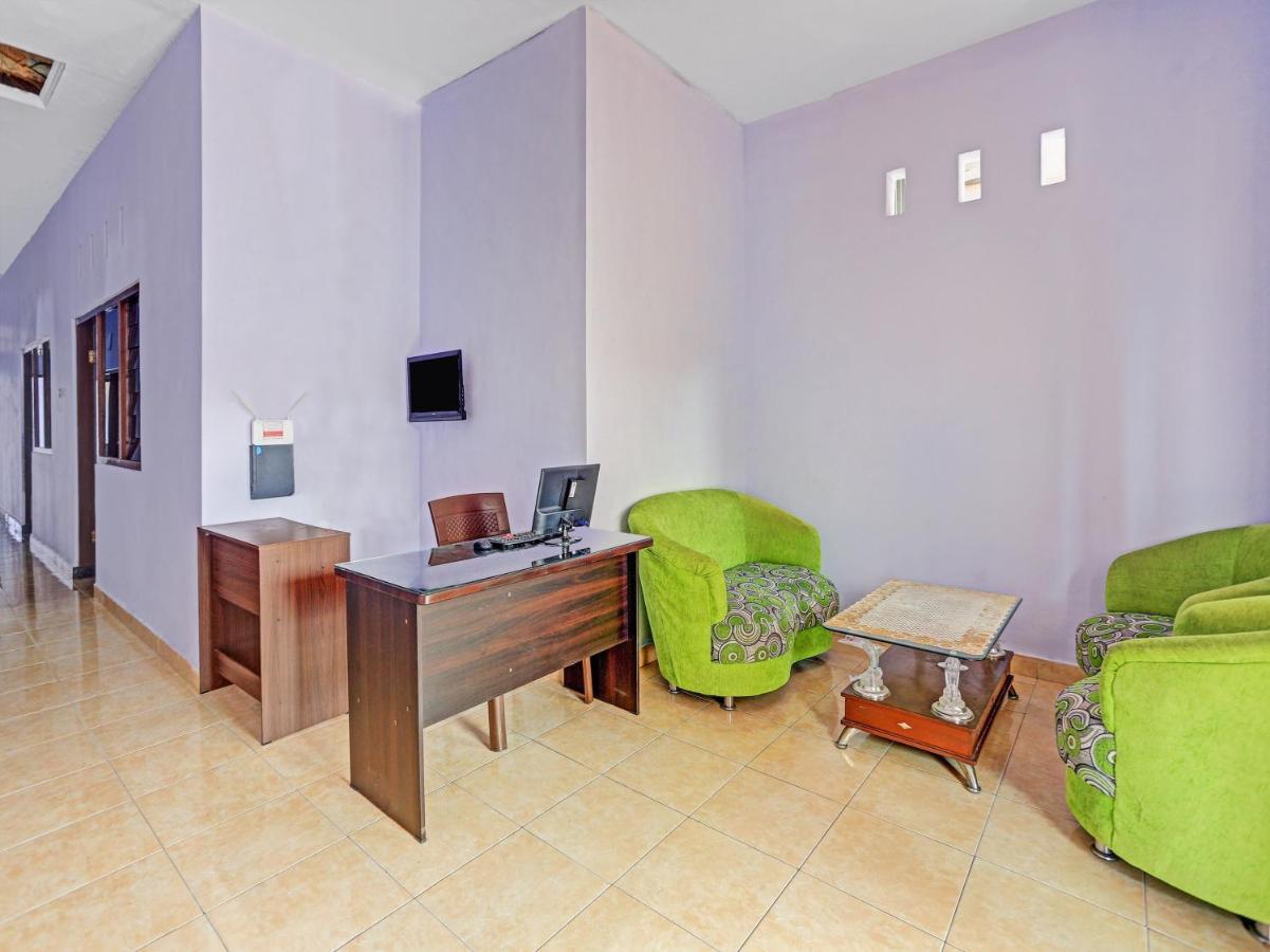 Hotel Oyo 90344 Wijayanti Banyuwangi  Exteriér fotografie