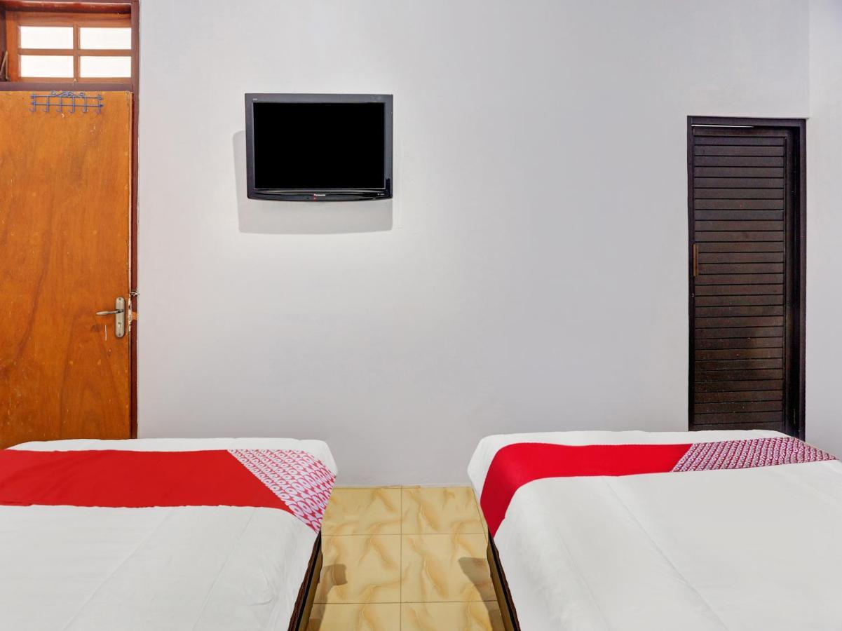 Hotel Oyo 90344 Wijayanti Banyuwangi  Exteriér fotografie