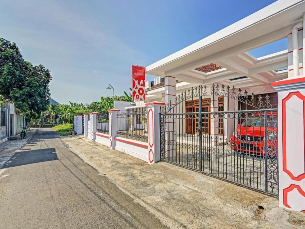 Hotel Oyo 90344 Wijayanti Banyuwangi  Exteriér fotografie